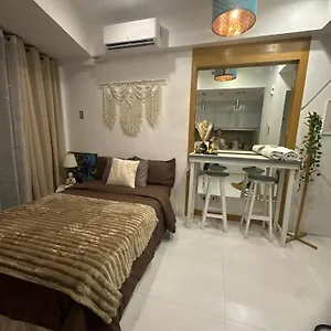 Cozy Place With View At Greenbelt Makati Manila